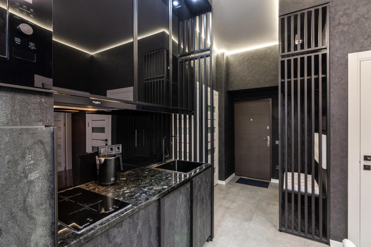 Two Bedrooms 13 Shpytalna Street Lviv Bagian luar foto