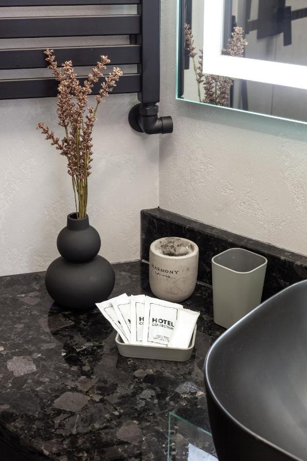 Two Bedrooms 13 Shpytalna Street Lviv Bagian luar foto